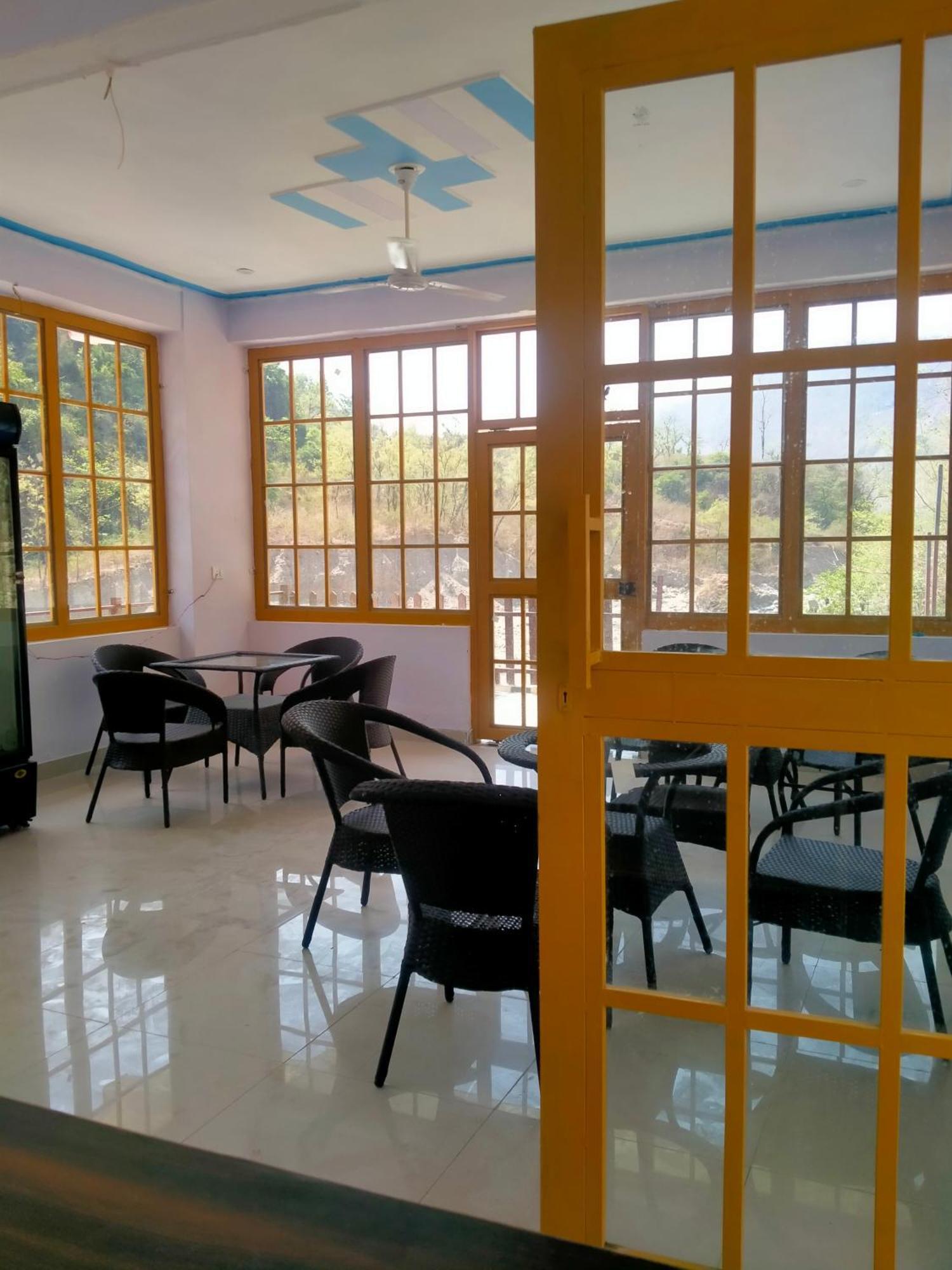 Manbhawan River Resort Kokhliyal Gaon エクステリア 写真